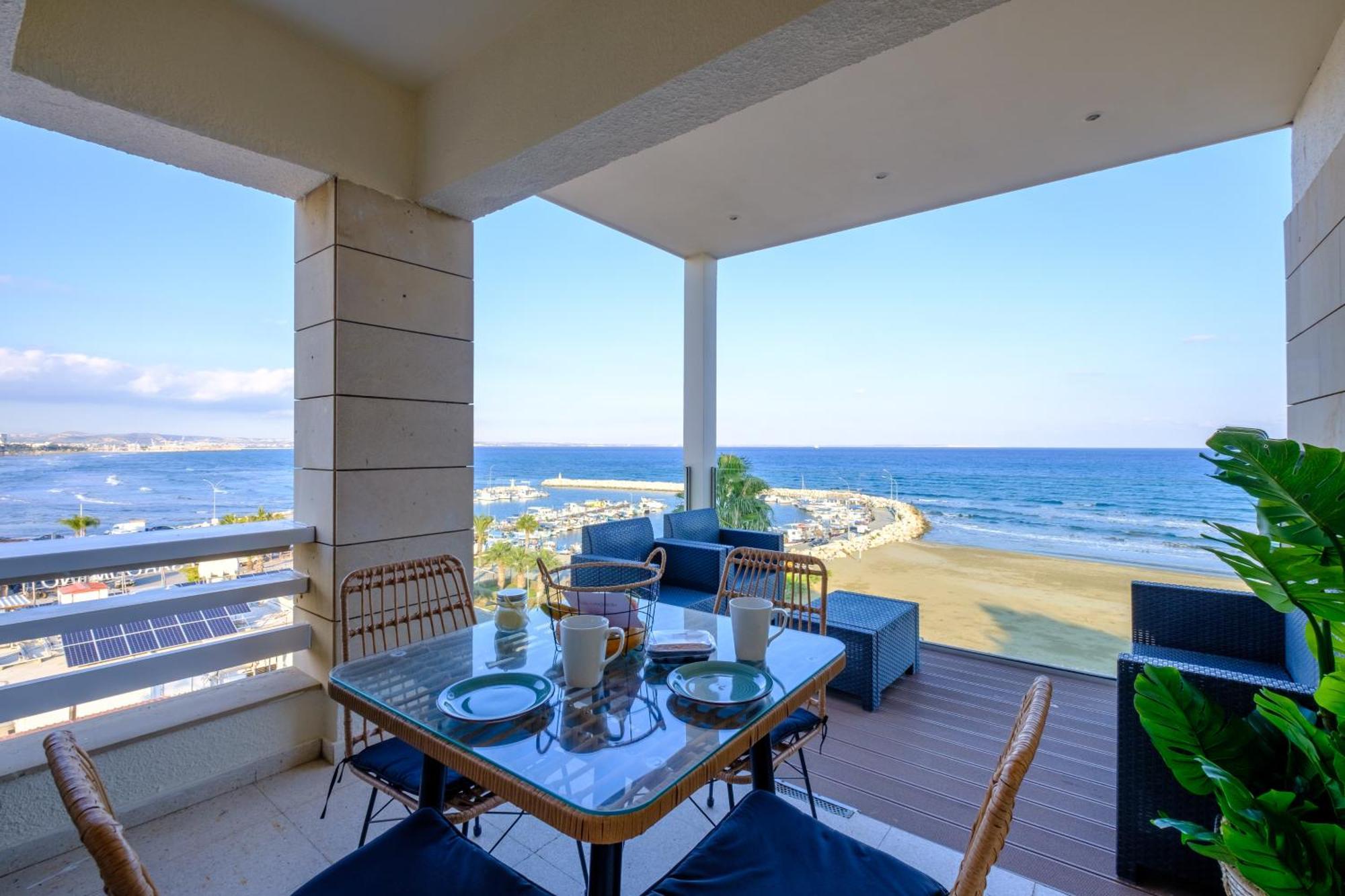 Lazuli Sea View Beachfront Ap 254 Apartment Larnaca Ngoại thất bức ảnh